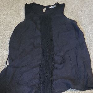 Liz Lange Maternity Black Tank Blouse